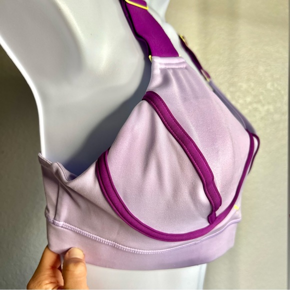 PUMA womens Train First Mile Mid Impact Sports Bra, MEDIUM, Lilac/Purple color - Picture 10 of 14